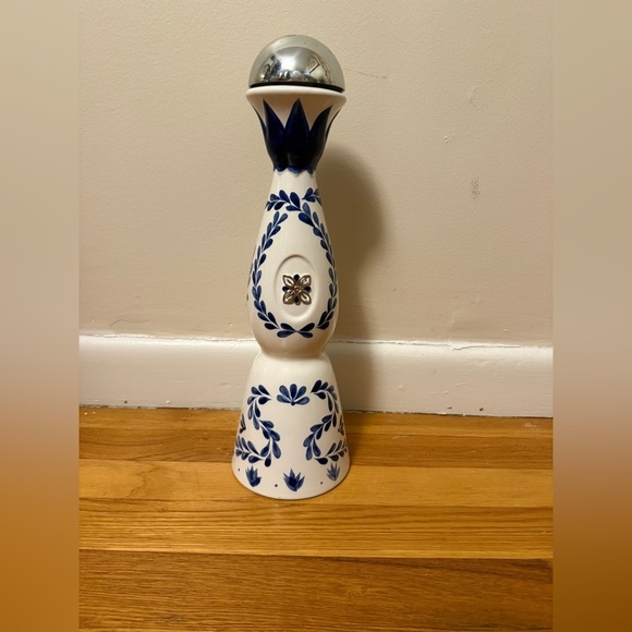 Clase Azul Other - Clase Azul Reposado Empty Tequila Bottle 750ml Hand Painted  Decanter